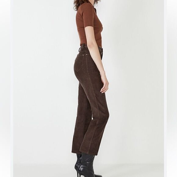 Bardot Booty- Cord High Waist Pant in chocolate - Picture 8 of 16